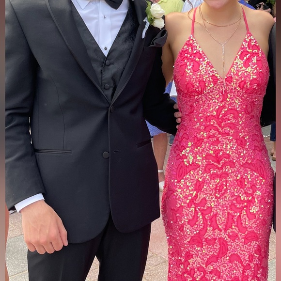 Prom dress! - Picture 4 of 4